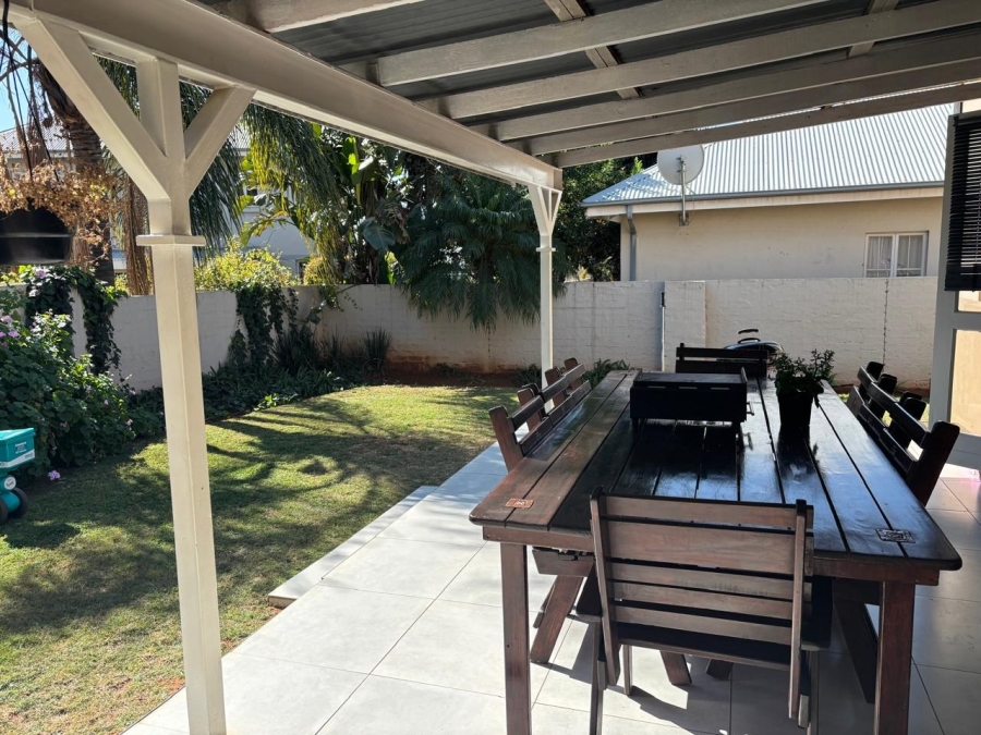 2 Bedroom Property for Sale in Waterval East North West